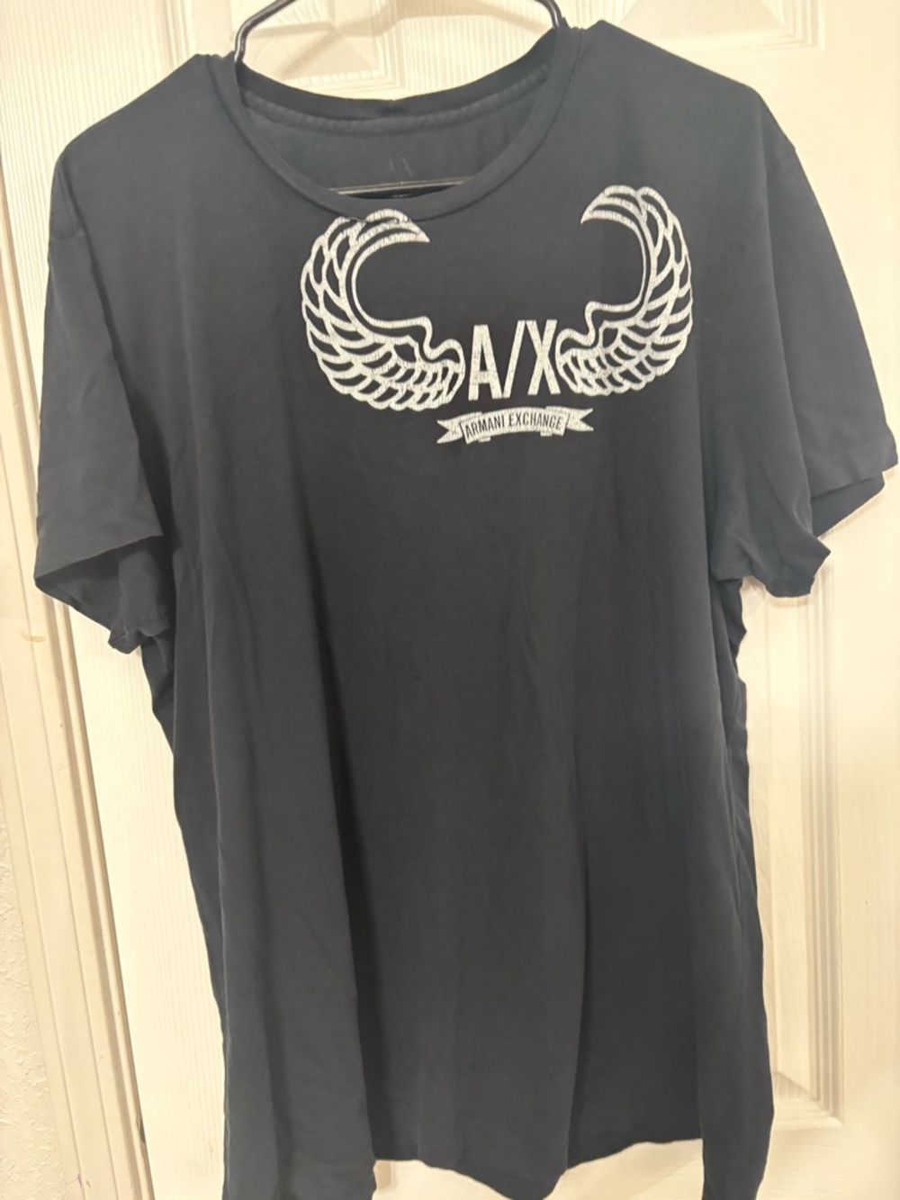 Armani Exchange Men’s Black Logo Wing Graphic Tee. Size XL